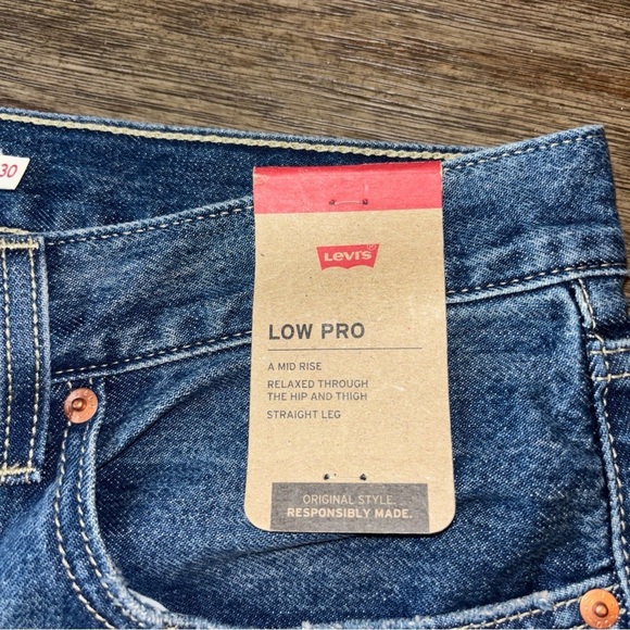 Levi's LOW PRO Straight Leg Jeans Distressed Sz 30 (34”x30”) - Picture 7 of 10